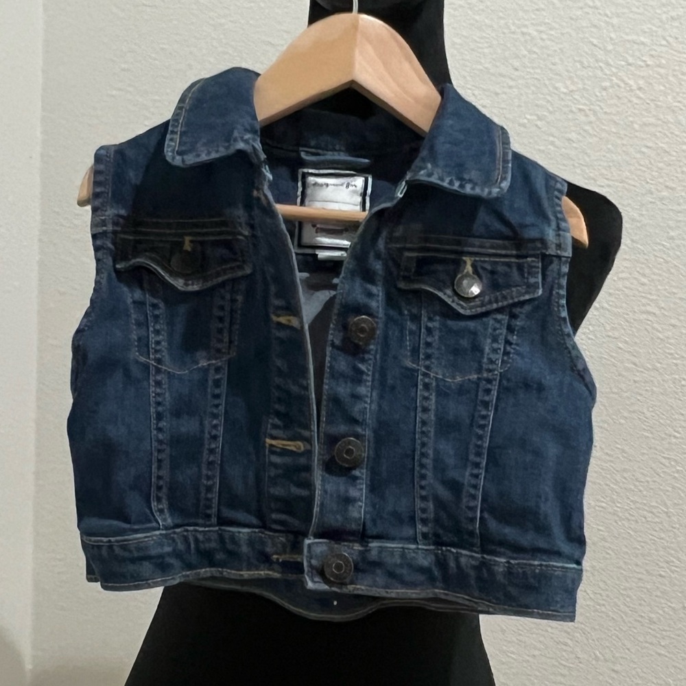 Gymboree Dark Blue Denim Vest Girls size 5-6